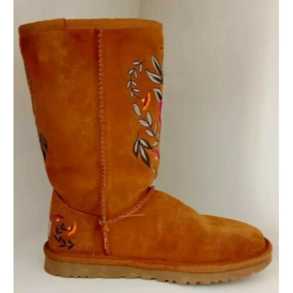 UGG Australia Juliette Boots Floral Embroidery Suede Chestnut Womens Size 5